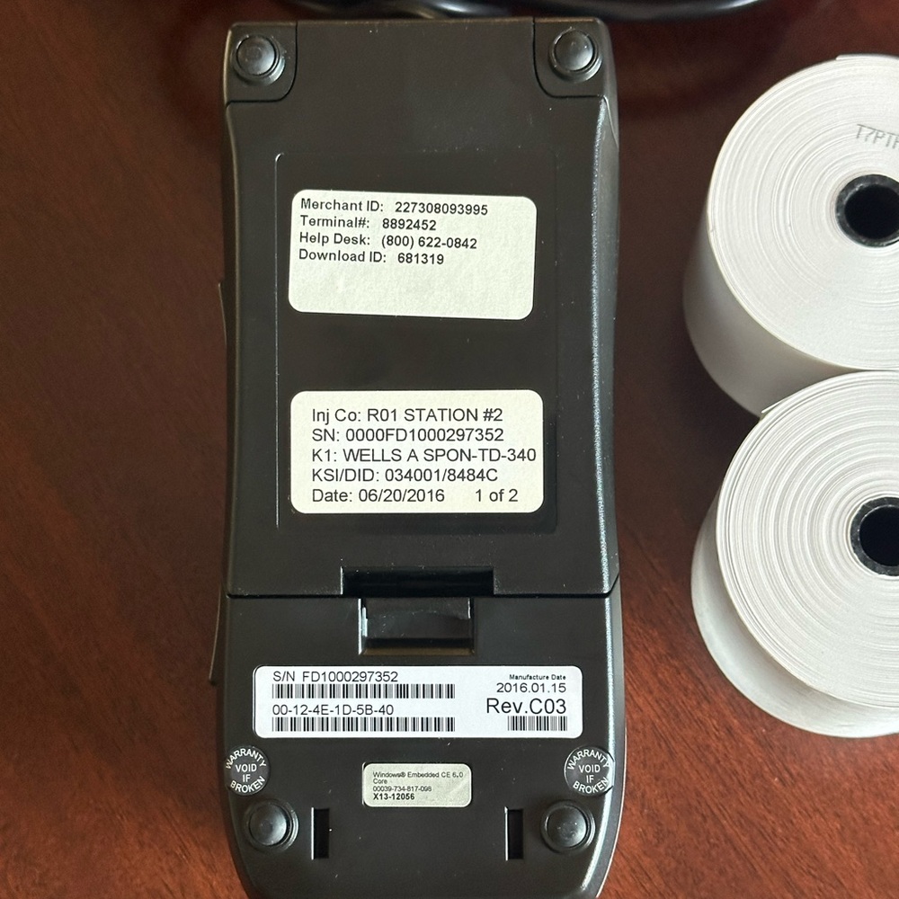 First Data 130 Credit Card Terminal - Picture 3 of 3